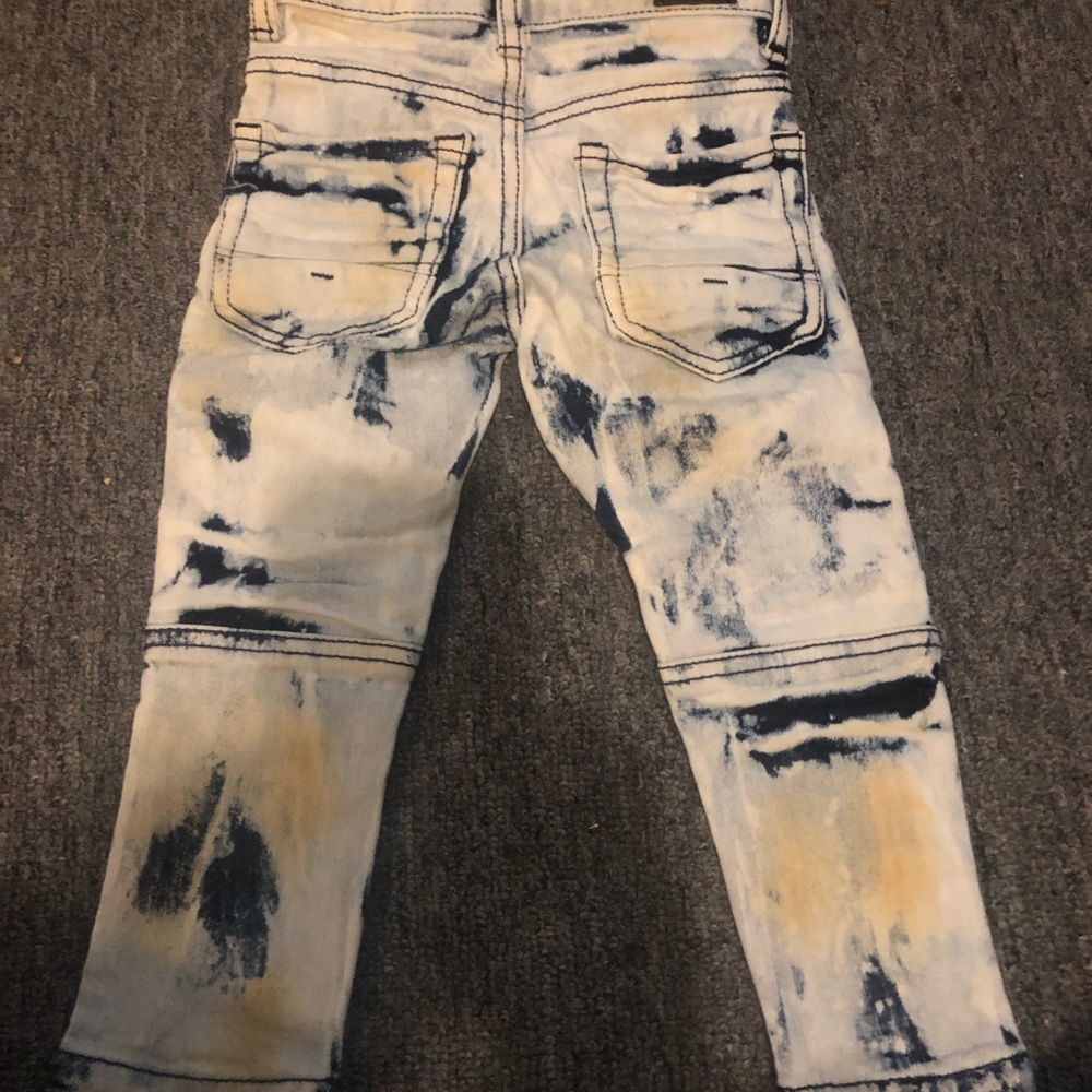 Jeans - Picture 3 of 4